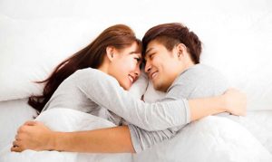 Cô ấy thích ở một mình với bạn